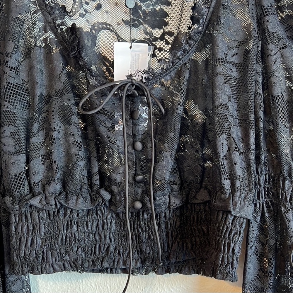 FOR LOVE LEMONS LACE TOP - Picture 8 of 11